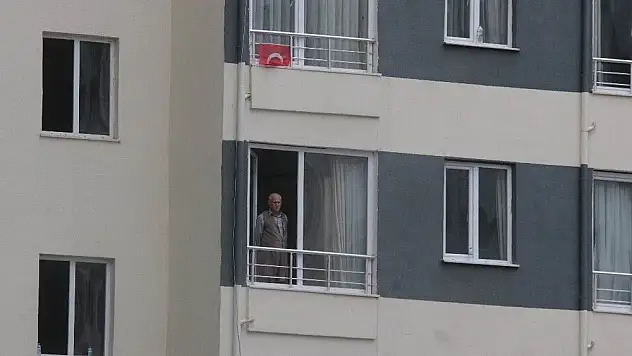Son dakika! Umrecilerin karantina süreleri uzatıldı