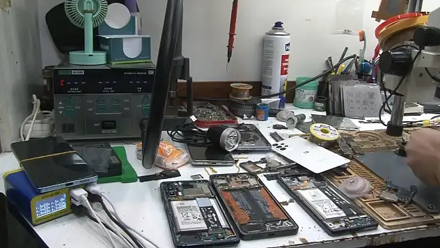 Kayseri'de uzmanı uyardı! Yenilenen telefonlardaki tehlike