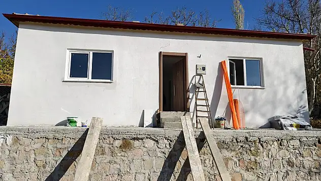 Kayseri'de vatandaşın yardımına belediye koştu! O evler kış gelmeden teslim edildi