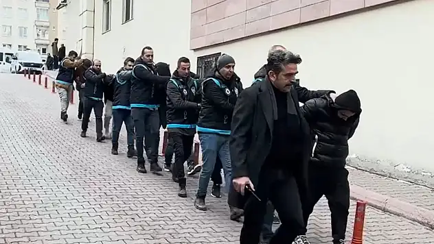 Kayseri'de vatandaşları ağlatan çeteye operasyon!