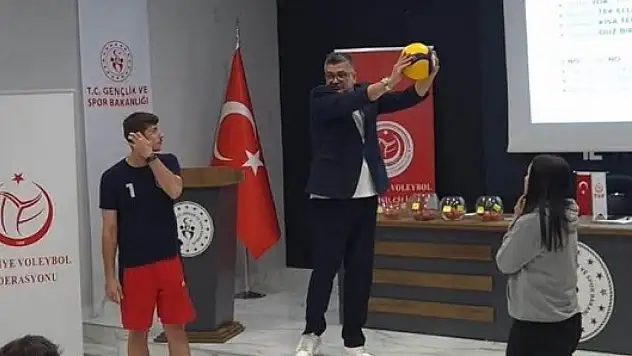 Kayseri voleybolunda yeni sezon hazırlığı! Kulüpler bir araya geldi