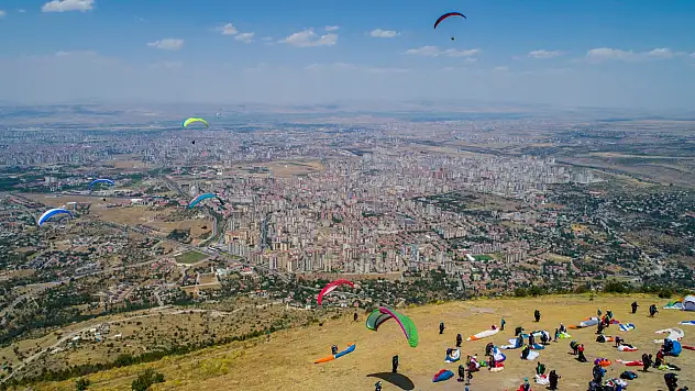 Kayseri'de yamaç paraşütü kursu ücretsiz verilecek! Detaylar belli oldu