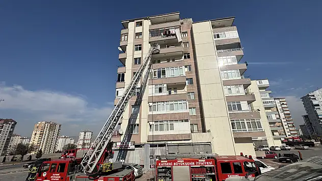 Kayseri'de yangın: 1 kişi...