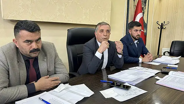 Kayseri'de yeni belediye başkanını çileden çıkaran iddia: Buna tenezzül edeni odama almam!