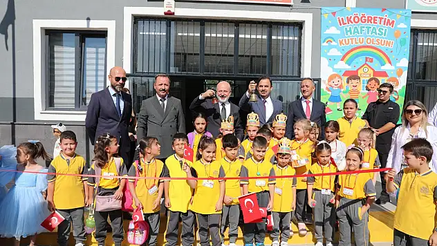 Kayseri'de yeni eğitim yılının ilk zili çaldı! 'İnsanlığın kapısını açıyoruz'