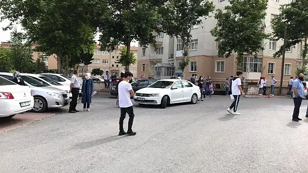 Kayseri'de YKS sınavı başladı