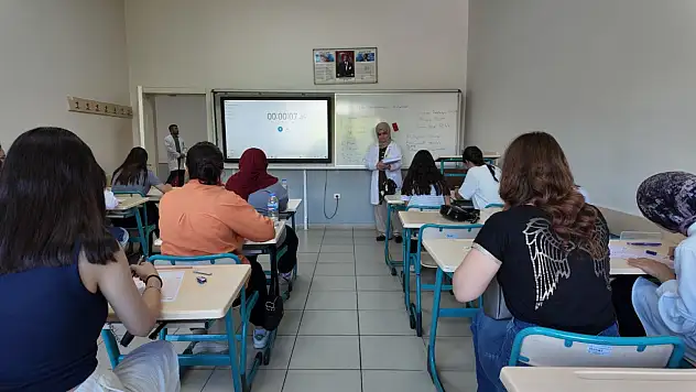 Kayseri'de YKS'ye hazırlanan öğrenciler için fırsat