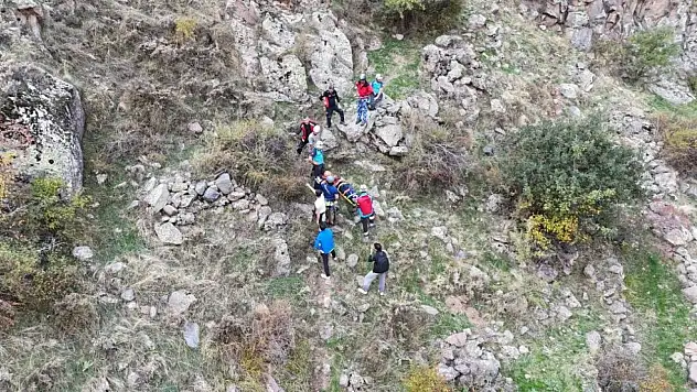 Kayseri'de yürüyüş yaparken kayalıklardan düştü!