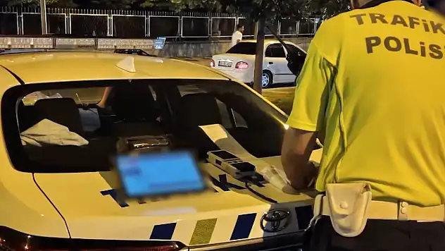 Kayseri'de yüzlerce sürücüye ceza! Arabalar men edildi, sürücü belgeleri alındı