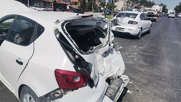 Kocasinan Bulvarında zincirleme trafik kazası