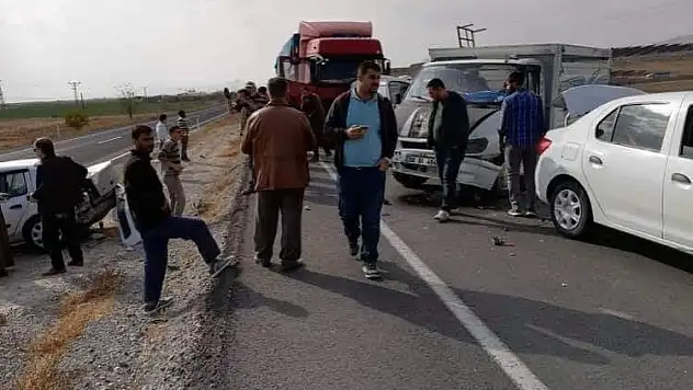 Kayseri'de zincirleme trafik kazası
