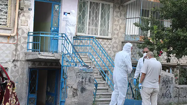 Koku tüm binayı sardı! Kayseri'de bir kişi ölü bulundu