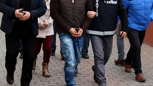 Kayseri'deki cinayette 2'si kadın 4 kişi gözaltına alındı