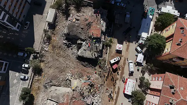 Kayseri'deki deprem tatbikatından çarpıcı görüntüler!
