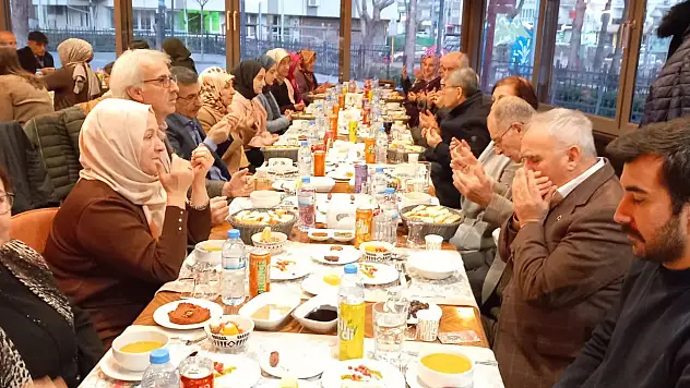 Kayseri'deki Develililer iftarda buluştu