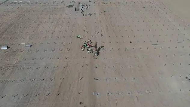 Kayseri'deki Holding Van'a bakın ne yapıyor?