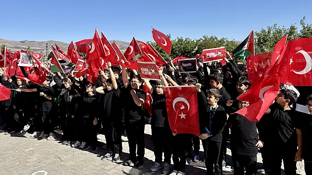 Kayseri'deki miniklerden Filistin'e destek