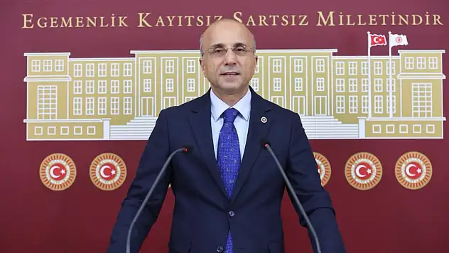 Kayseri'deki miting öncesi Genç'ten dikkat çeken çağrı