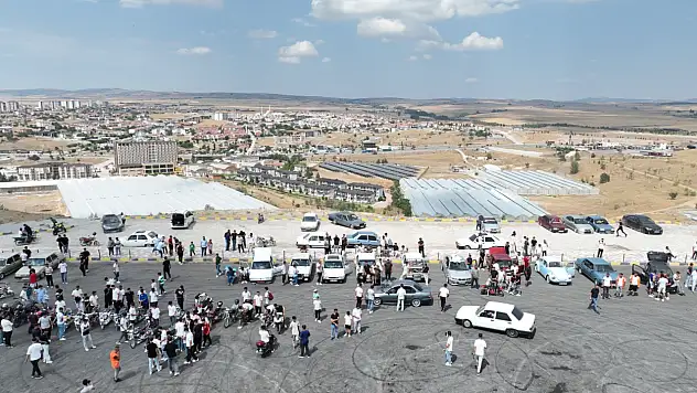 Kayseri'deki modifiye araç tutkunları oraya gitti