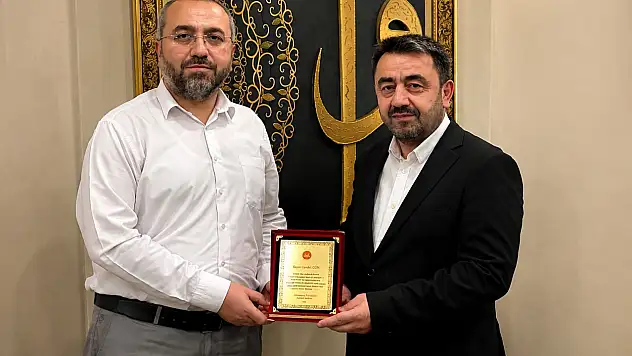 Kayseri'deki müftü Tekirdağ'a gidiyor! Plaket takdim edildi