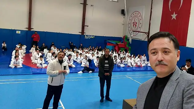 Kayseri'deki öğrenciler Vali'ye bakın nasıl seslendi?