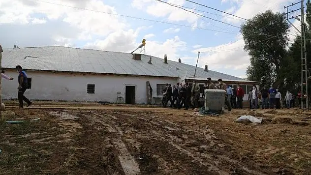 Günaydın ve Büyükkılıç sel bölgesinde incelemelerde bulundu