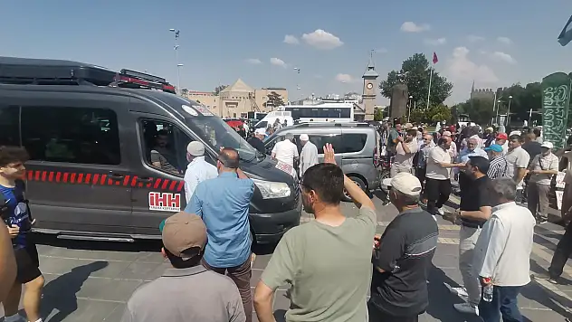 Kayseri'den 10 kişilik aktivist Gazze için yola çıktı