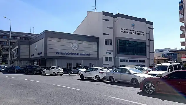 Kayseri'den dikkat çeken başarı: Kütüphanelerde Türkiye üçüncüsü oldu!