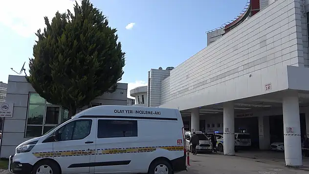 Kayseri'den giden kardeşler, Kırıkkale'de doğum yapan ablalarını hastanede yaraladı!