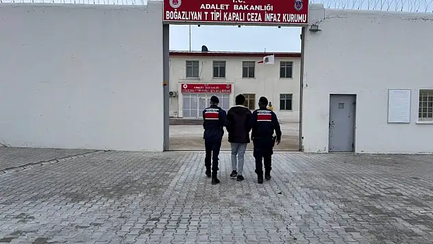 Kayseri'den giderken uyuşturucu ile yakalandılar!
