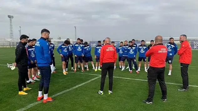 Grup lige katılmak için dilekçe verdiler