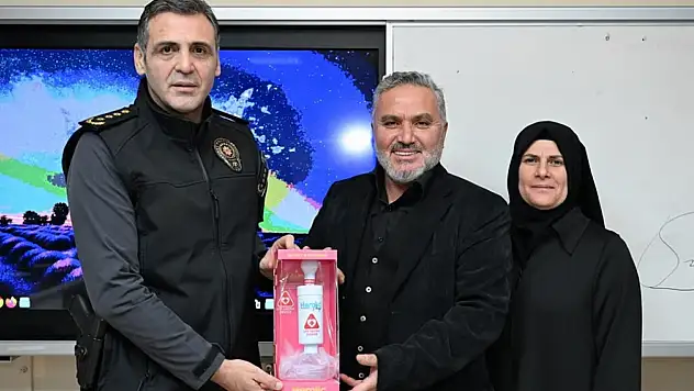 Kayseri Emniyeti o riske karşı önlemini aldı! Minikleri koruyacak o cihaz bakın ne?