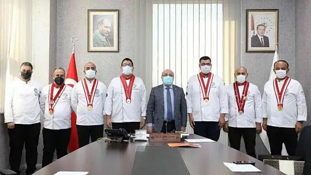 Kayseri Gastronomi ve Mutfak Sanatları Derneği'nden KAYÜ Rektörüne Ziyaret