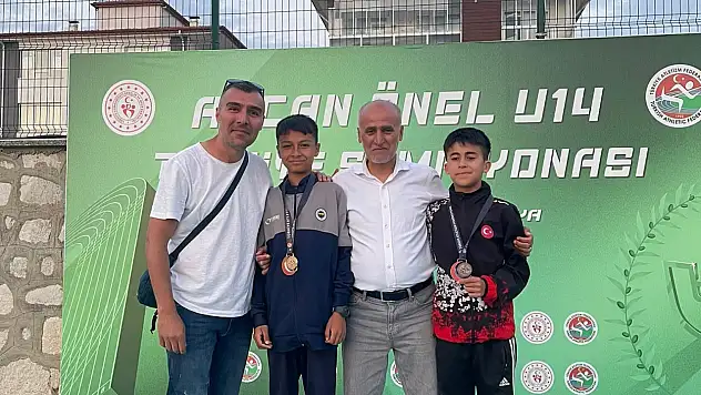 Kayseri gençleri Türkiye'de madalya kazandı
