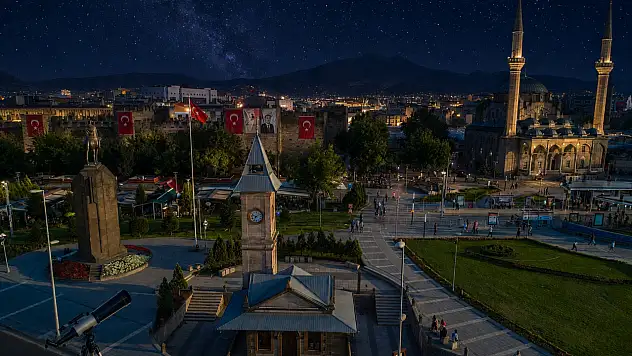 Kayseri gökyüzü ateşleniyor: Venüs ve Jüpiter kavuşacak!