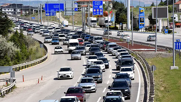 Kayseri güzergahında kritik yoğunluk! Bazı kavşaklar kapatıldı