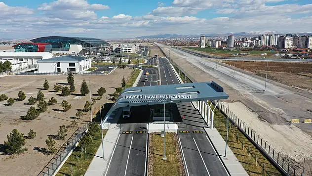 Kayseri Havalimanı'nda reklam alanları kiraya veriliyor