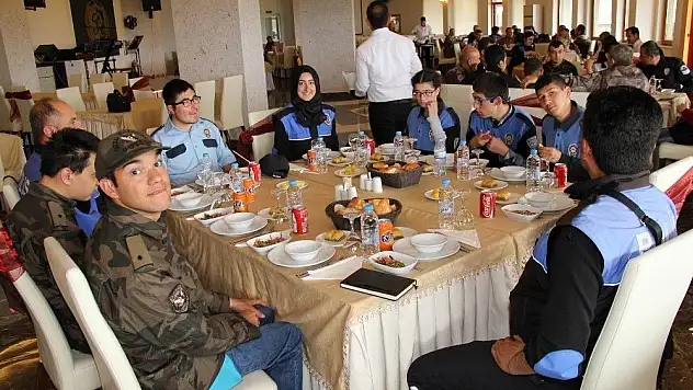 Kayseri İl Emniyet Müdürlüğü engelli öğrencileri unutmadı