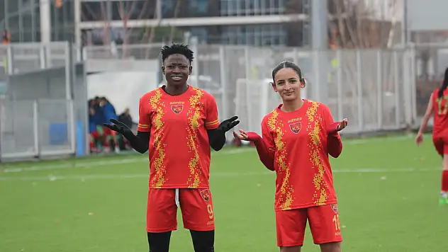 Kayseri Kadın Futbol Kulübü'nde oyuncu 5 gole imza attı!