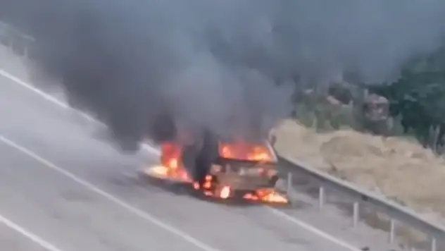 Kayseri karayolunda alev alan aracı gören 13 yaşındaki Ömer'den takdirlik hareket