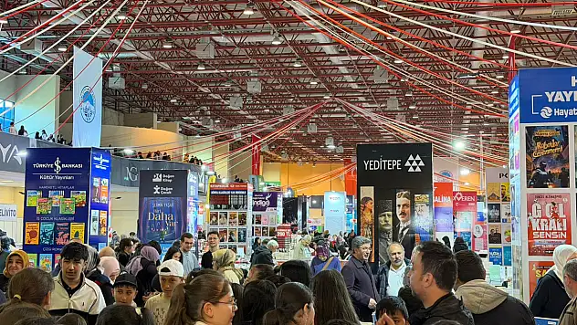 Kayseri Kitap Fuarı'na bakın kaç kişi gitti?