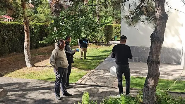 Kayserili genç kız 3. kattan düştü!