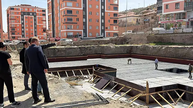Kayseri'nin 92 milyonluk Hükümet Konağı'nda son durum! 'Şanslı' Kaymakam yerinde inceledi