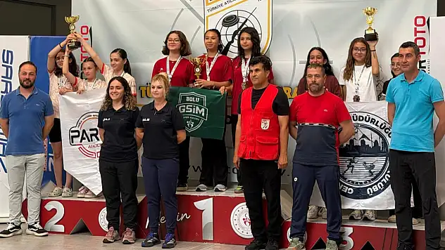 Kayseri'nin genç sporcuları Türkiye Kupası'nda dereceler elde etti