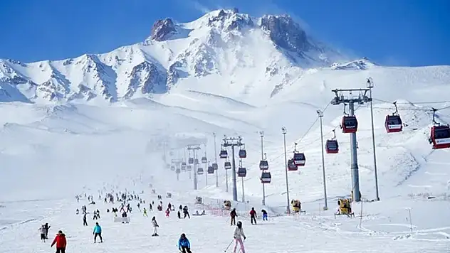 Kayseri'nin göz bebeği Erciyes'te neler oluyor? Büyükşehir harekete geçti