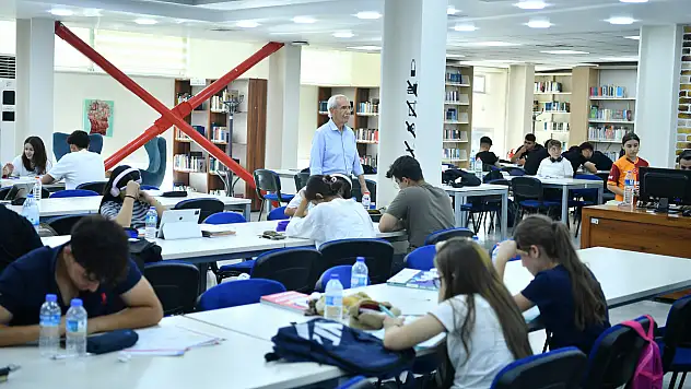 Kayseri'nin kütüphanelerine yoğun ilgi! 7'den 77'ye