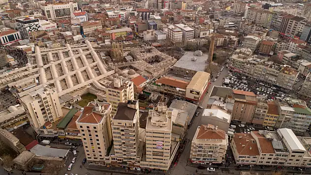 Kayseri'nin merkezinde Camikebir çevresindeki inşaat çalışmasında ne bulundu? Dikkat çeken gelişme