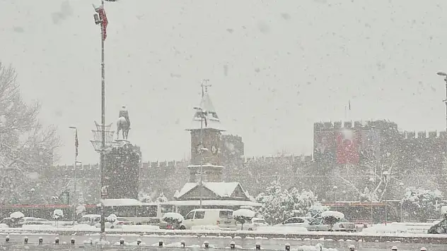 Kayseri'nin o ilçelerine uyarı geldi! Kar yağışı devam edecek