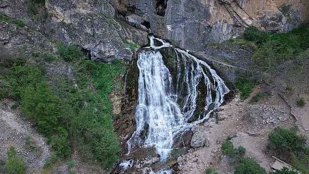 Kayseri'nin saklı cennetleri Kapuzbaşı ve Derebağ Şelaleleri sizi bekliyor