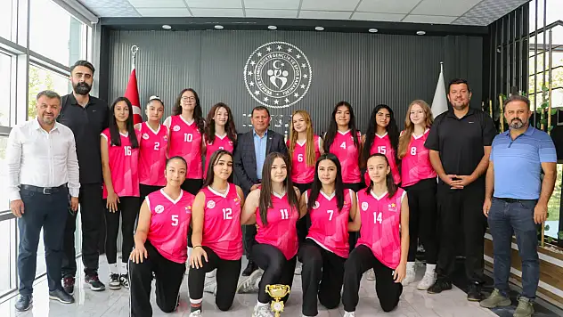 Kayseri'nin Sultanları'ndan İl Müdürüne ziyaret